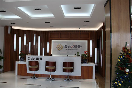 商城一期四室二厅136平简装满五出售